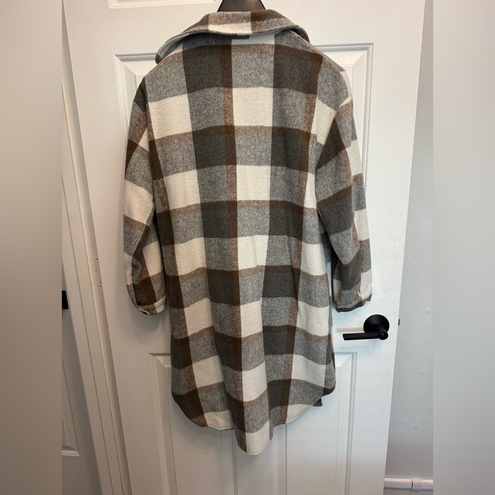 Plaid Button-Up Shacket - Picture 2 of 3